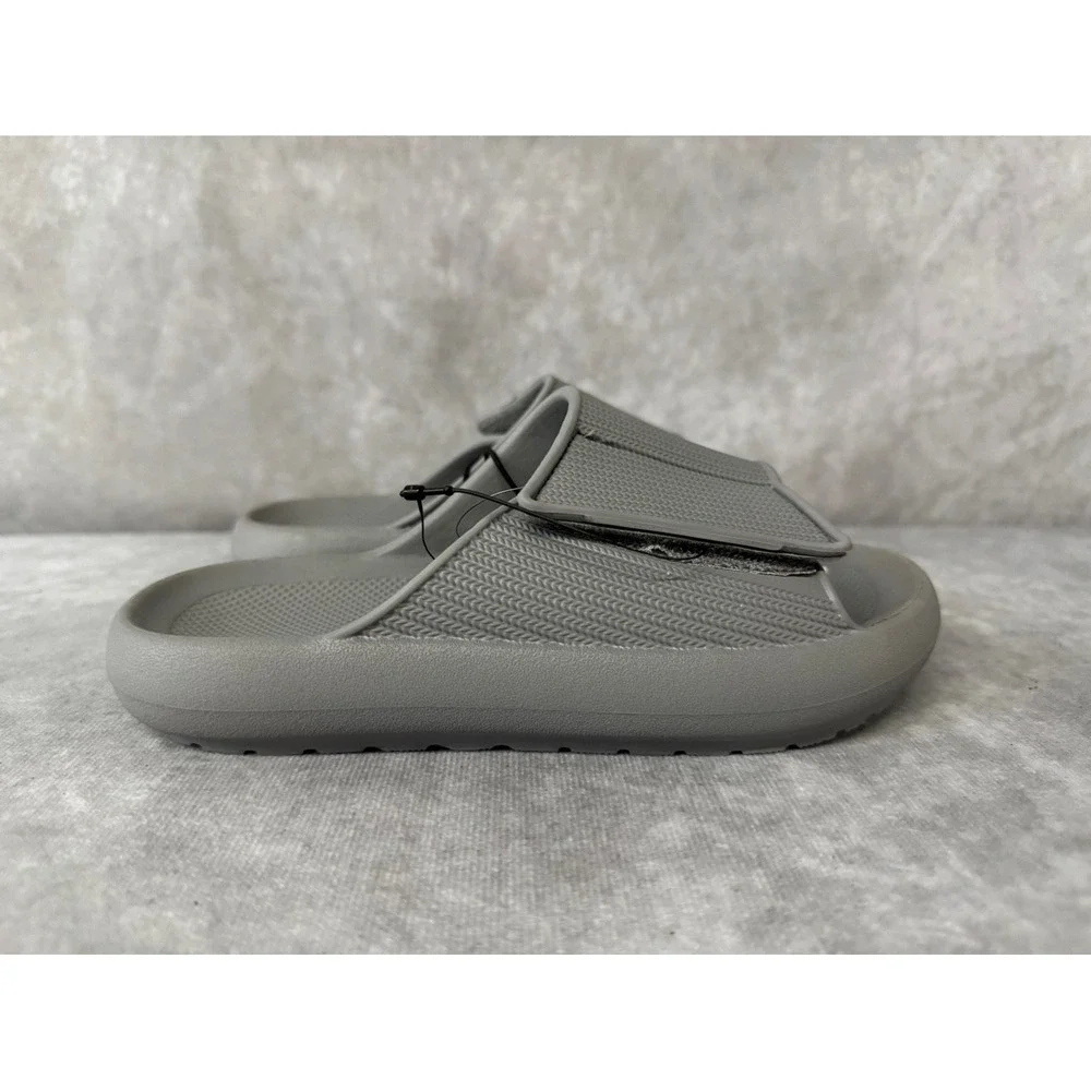 DSG Slides Kids Size 1Y‎ Gray Sandals